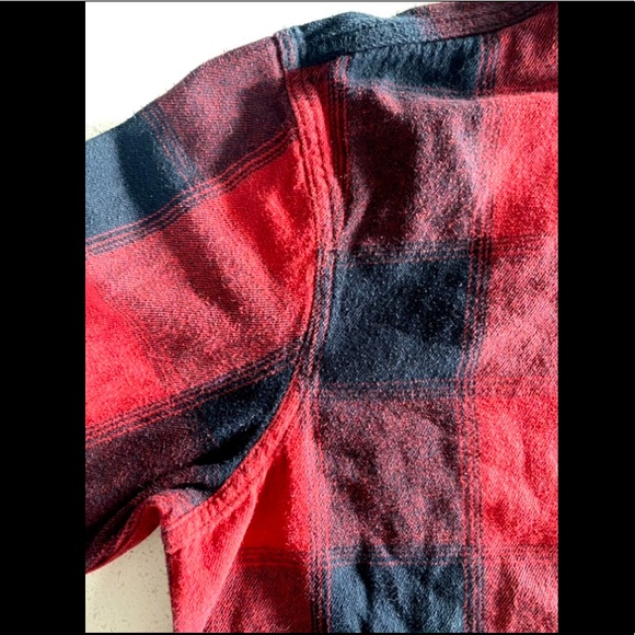Hollister long sleeve flannel, size L, colour Red and Black - Picture 5 of 8